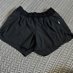 Lululemon tracker short